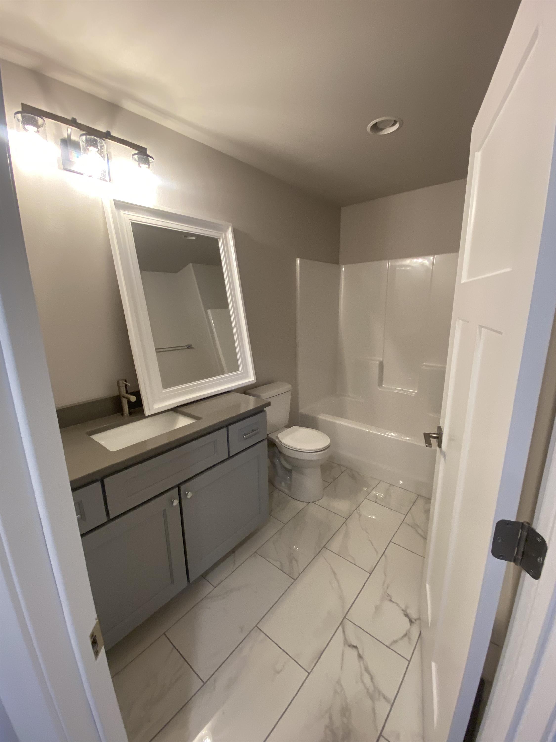 1308 East Oakland Street - 1